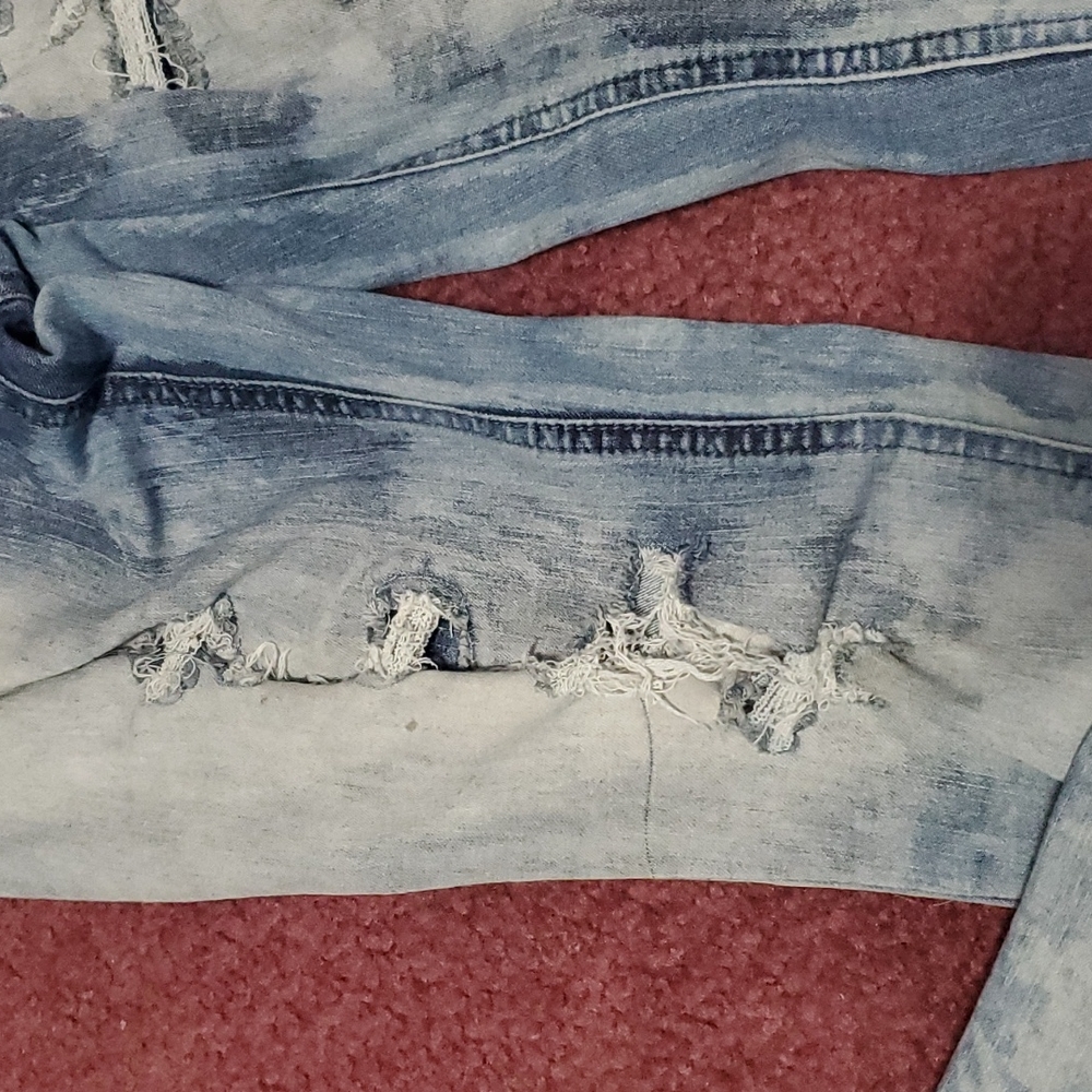 Jeans - Picture 3 of 4